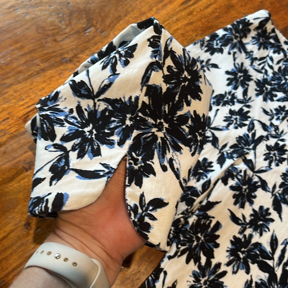 Frank Lyman Pants -Size 4 - Picture 4 of 6